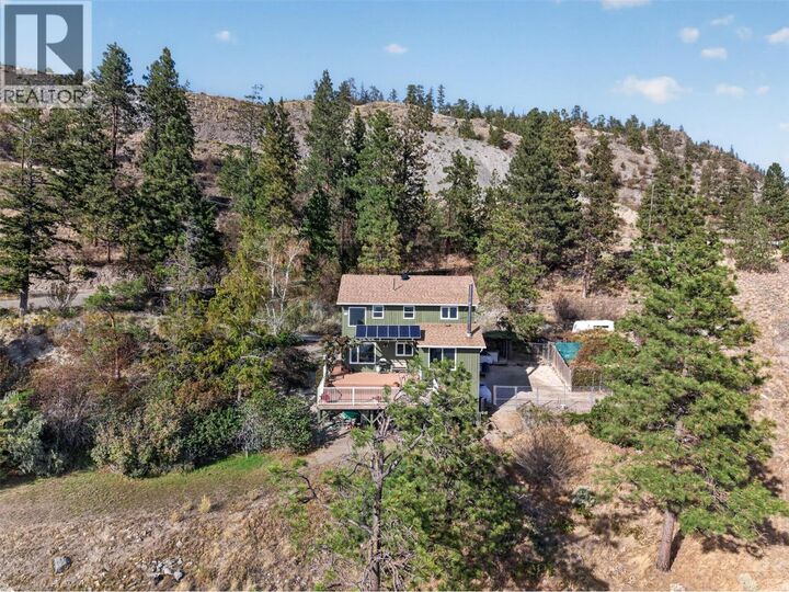 Property Photo: 3040 Seclusion Bay Road BC V4T 1W5