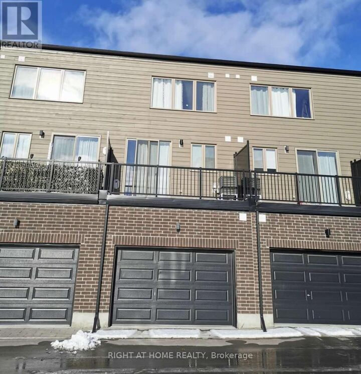Property Photo:  1414 Hemlock Road  ON K1K 5A8 