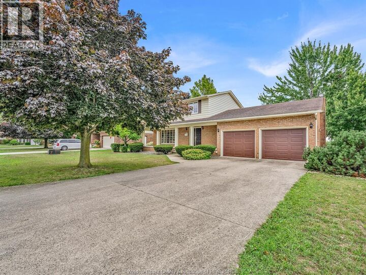 Property Photo:  132 Lydia  ON N9V 3R3 
