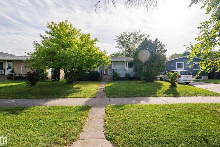 Property Photo:  10207 71 Street NW  AB T6A 2V7 