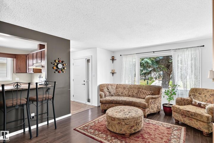 Property Photo:  3724 54 Street  AB T9A 2L2 