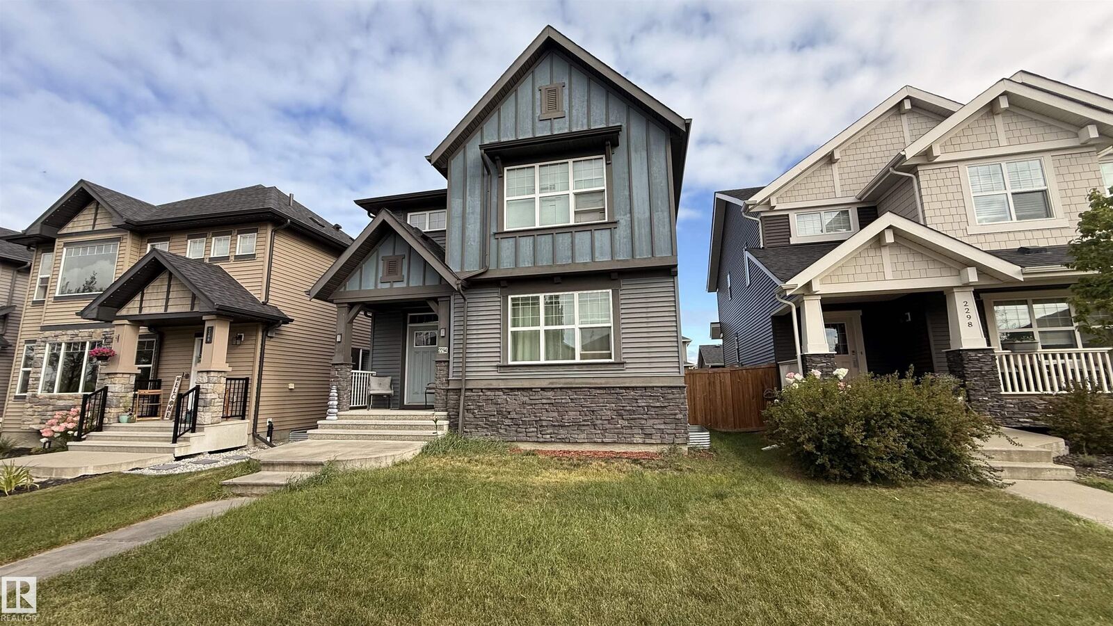 Property Photo:  2294 Aspen Trail  AB T8H 0W4 