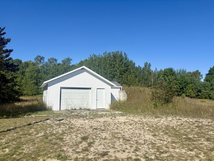 Property Photo: N6954 M117 MI 49827