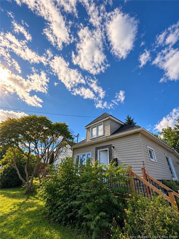 Property Photo:  9 Clinton  NB E1C 3X5 