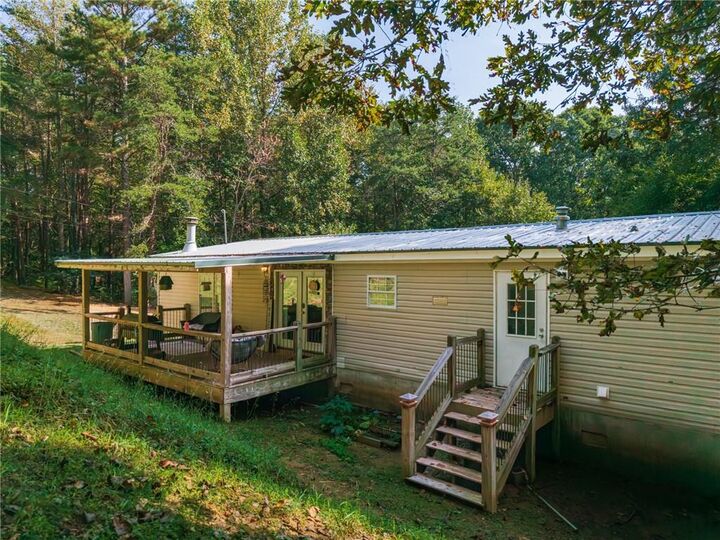 Property Photo: 199 Moores Gin Road GA 30139