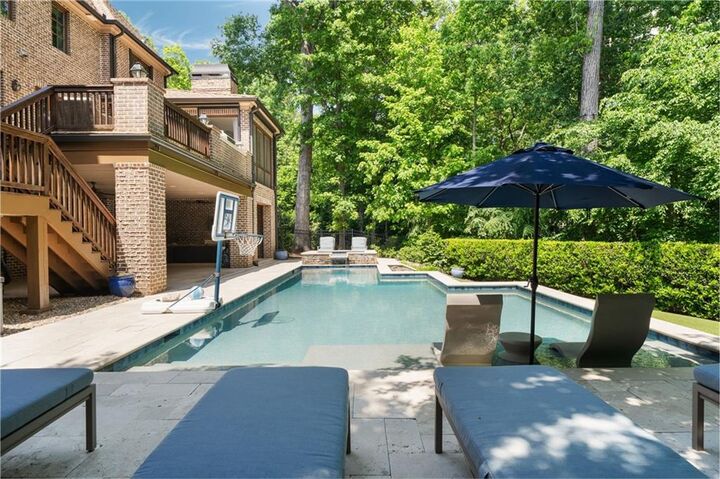 Property Photo: 4207 Glengary Drive NE GA 30342