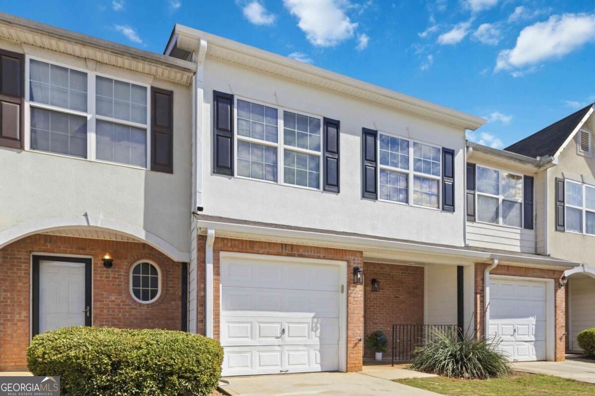 Property Photo:  702 Georgetown Court  GA 30236 