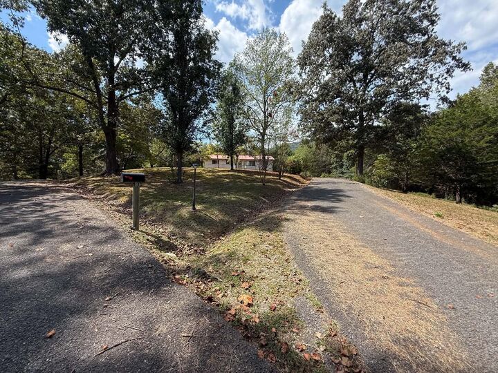 Property Photo:  80 Tom Newman Road  TN 37327 