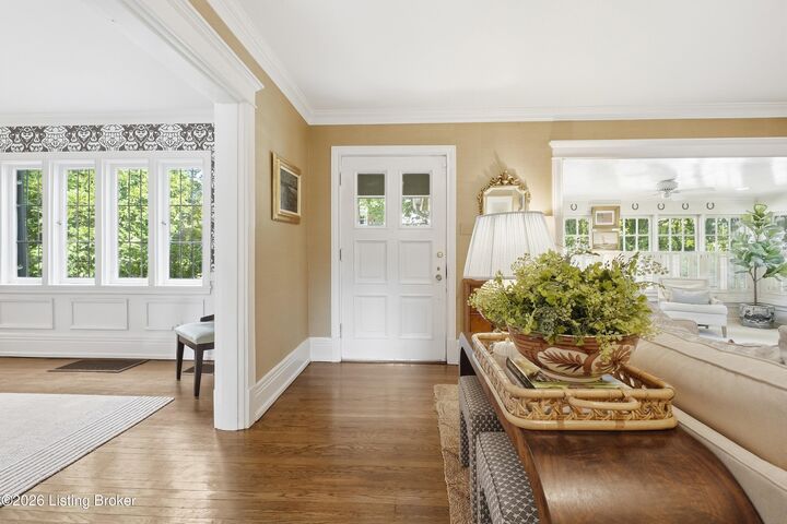 Property Photo: 2250 Rutherford Wynd KY 40205