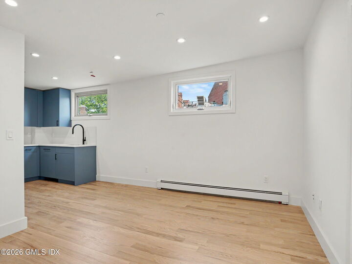 Property Photo: 18-20 Greenwich Avenue 3-2 CT 06830