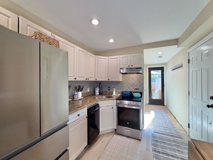Property Photo:  119 Clinton St 1L  NJ 07030 
