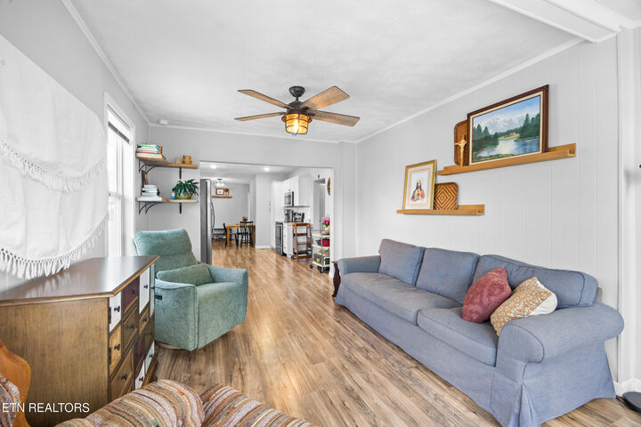 Property Photo: 176 E Edison St TN 37701