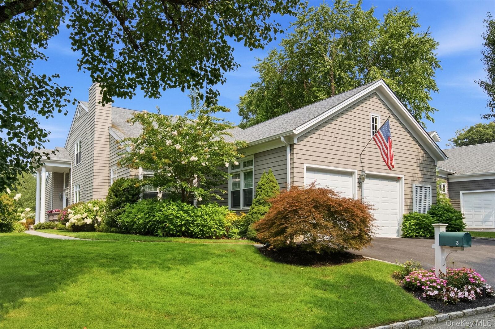 Property Photo:  3 Fieldstone Lane  NY 11771 