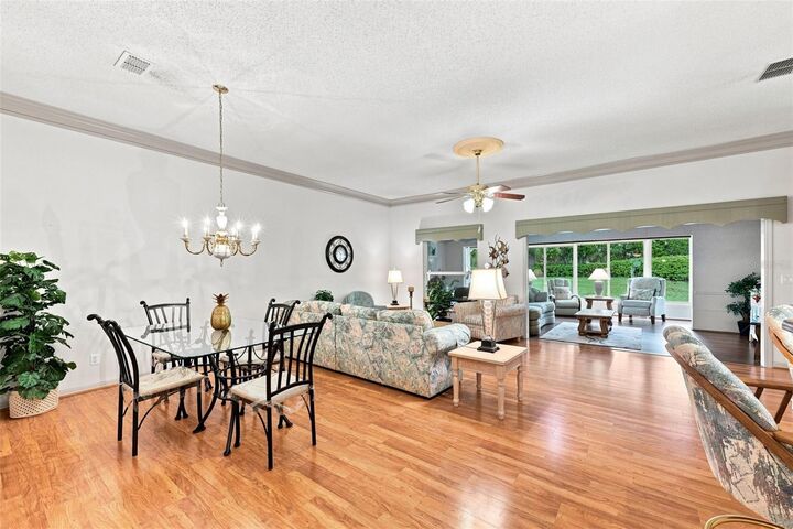 Property Photo:  1248 Corinth Greens Drive  FL 33573 