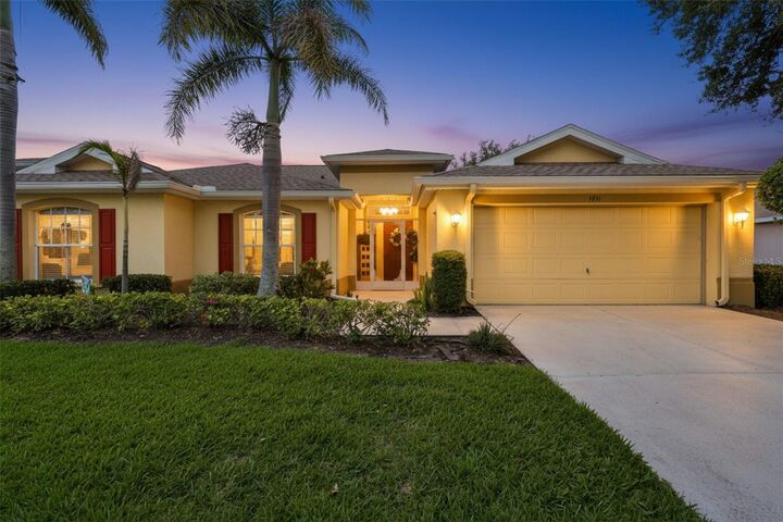 Property Photo:  1251 Corinth Greens Drive  FL 33573 