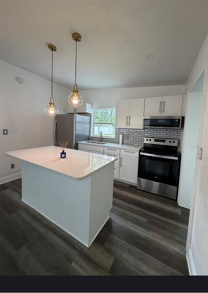 Property Photo:  4870 Seminole Avenue  FL 32792 