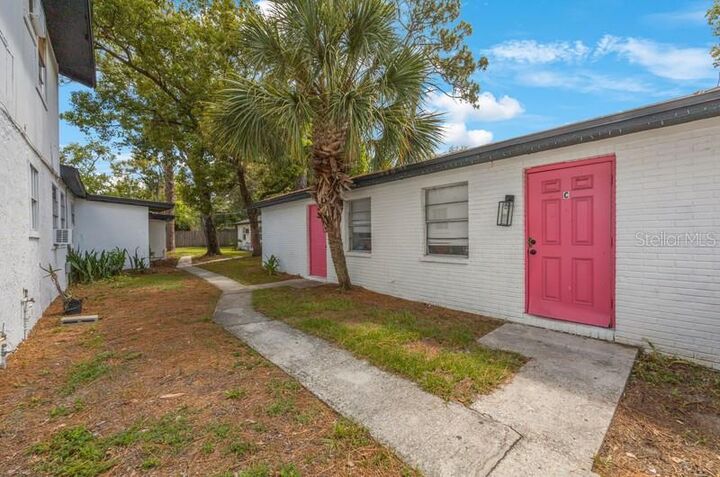 Property Photo:  12703 N 15th Street  FL 33612 