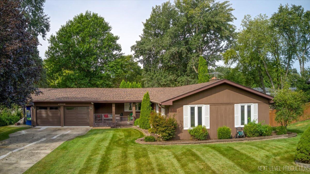 Property Photo:  4N306 Kaelin Road  IL 60185 
