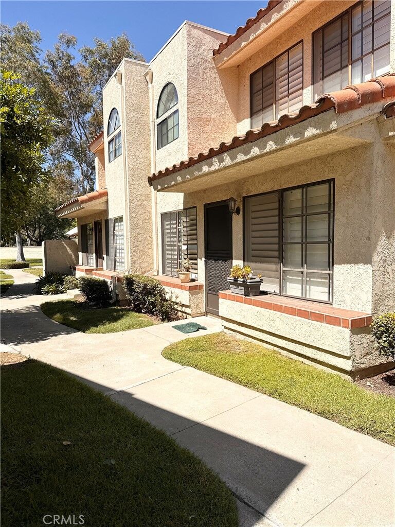 Property Photo:  26262 Via Mistral  CA 92675 