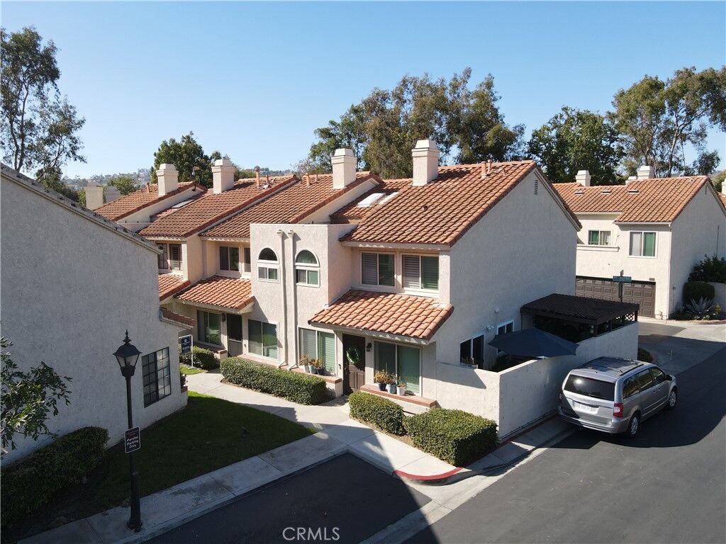Property Photo: 26262 Via Mistral CA 92675