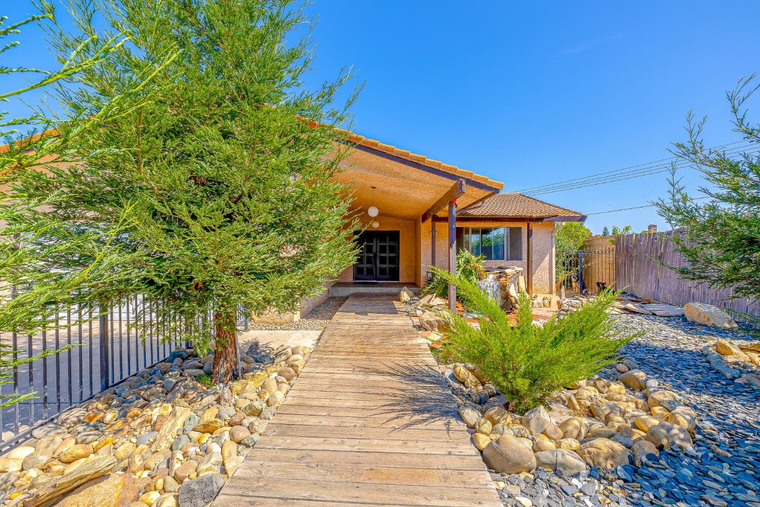 Property Photo:  2760 Brooks Court  CA 95382 