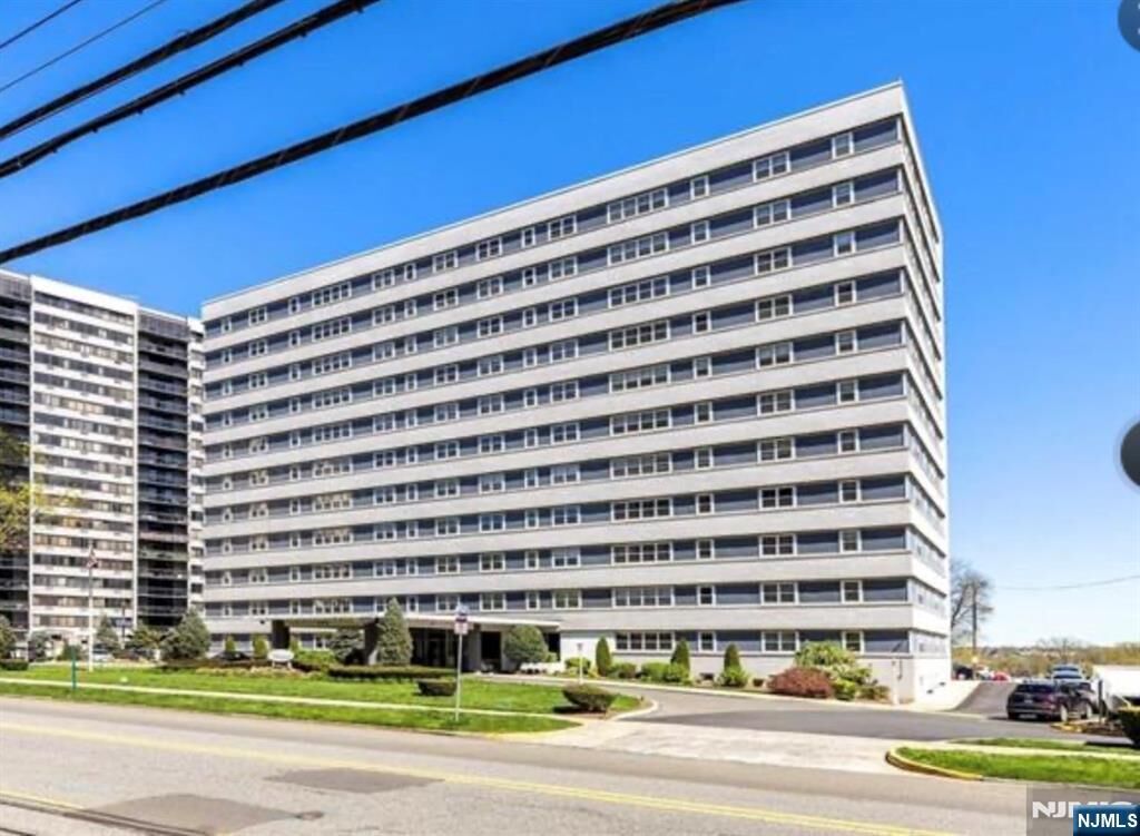 Property Photo: 280 Prospect Avenue 5D NJ 07601