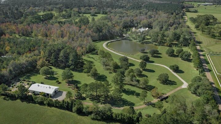 Property Photo: 11500 Damiano Rd Road LA 70437