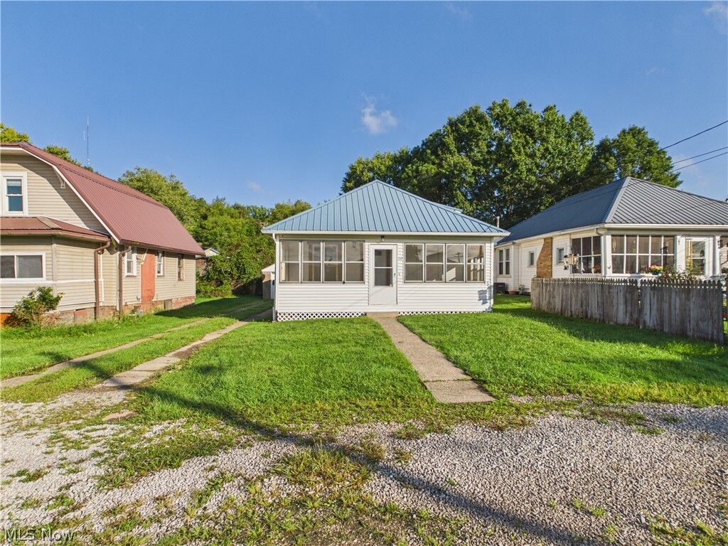 Property Photo:  712 Olive Street  WV 26101 
