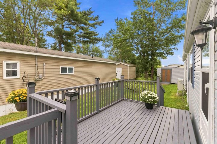 Property Photo:  6 Commodore Avenue  NS B4E 3B2 