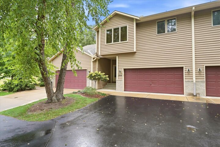 Property Photo:  1904 Lincoln Street S 1904  MN 55057 
