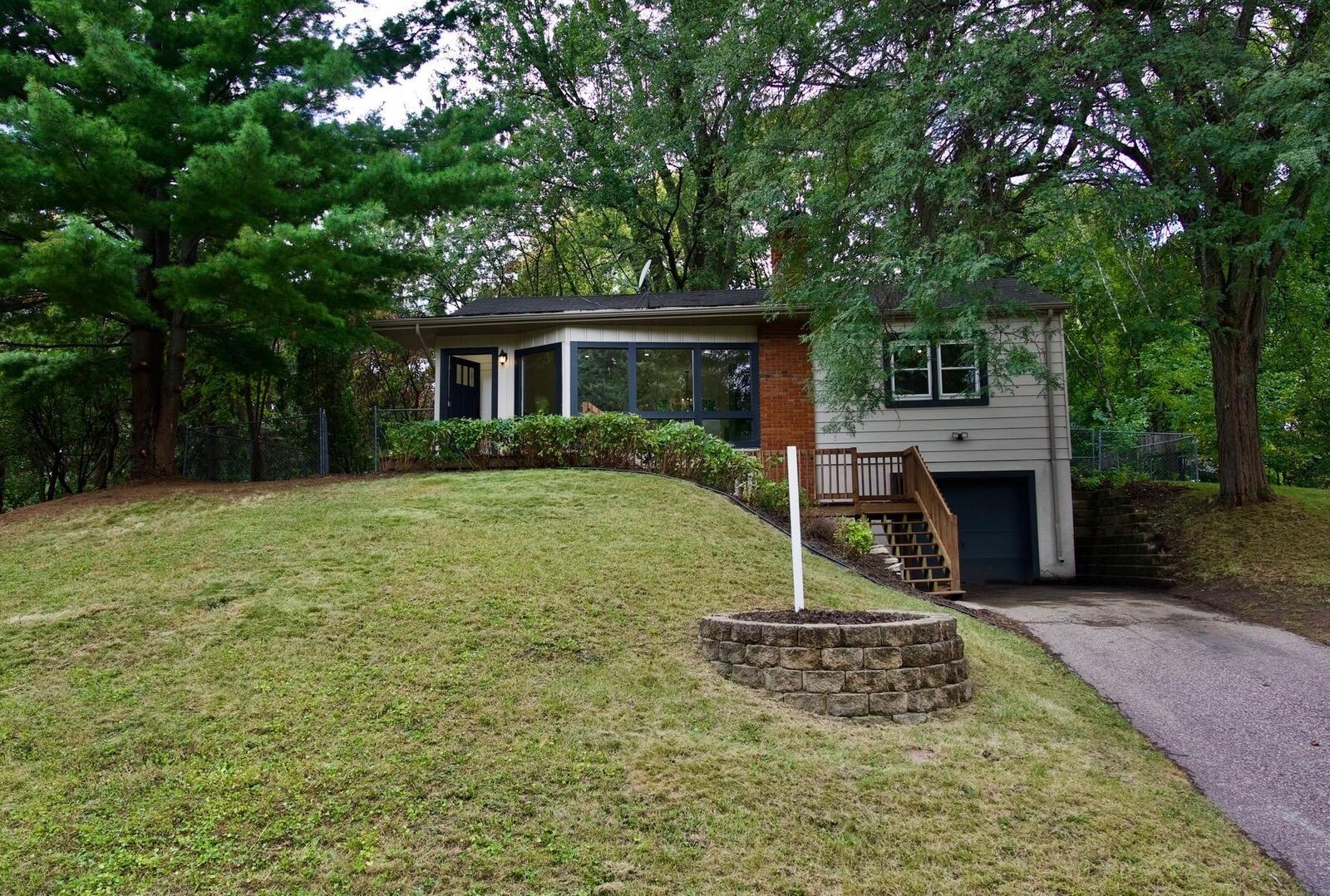 Property Photo: 3115 Kyle Avenue N MN 55422