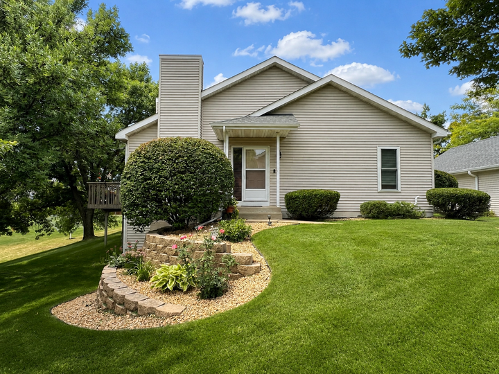 Property Photo:  10295 Arrowwood Drive  MN 55347 