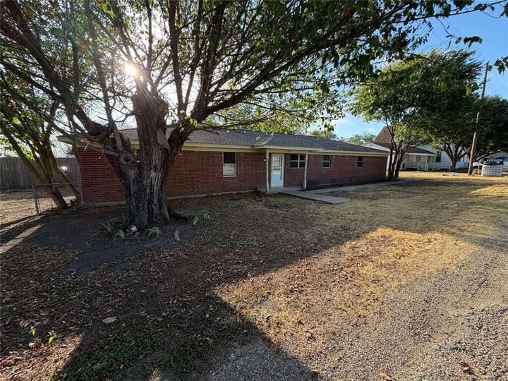 Photo de la propriété:  101 5th Street  TX 76041 