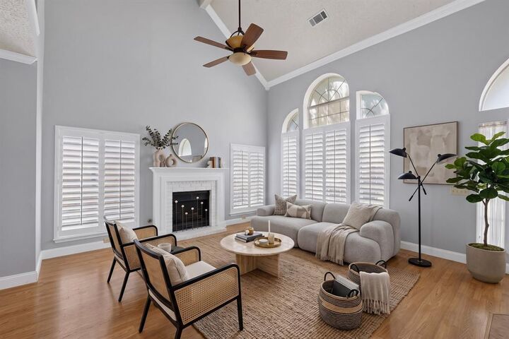 Property Photo:  542 Clayton Street  TX 75052 