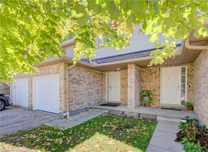 Property Photo:  300 Fallowfield Drive 21  ON N2C 0A9 