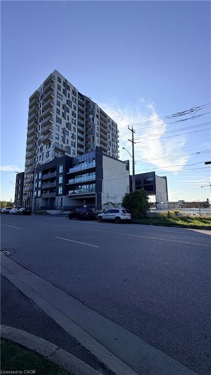 Property Photo:  1333 Weber Street E 308  ON N2A 0M5 