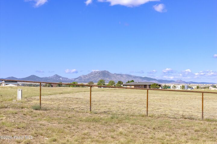 Property Photo:  8720 N Buffalo Hill Court  AZ 86315 