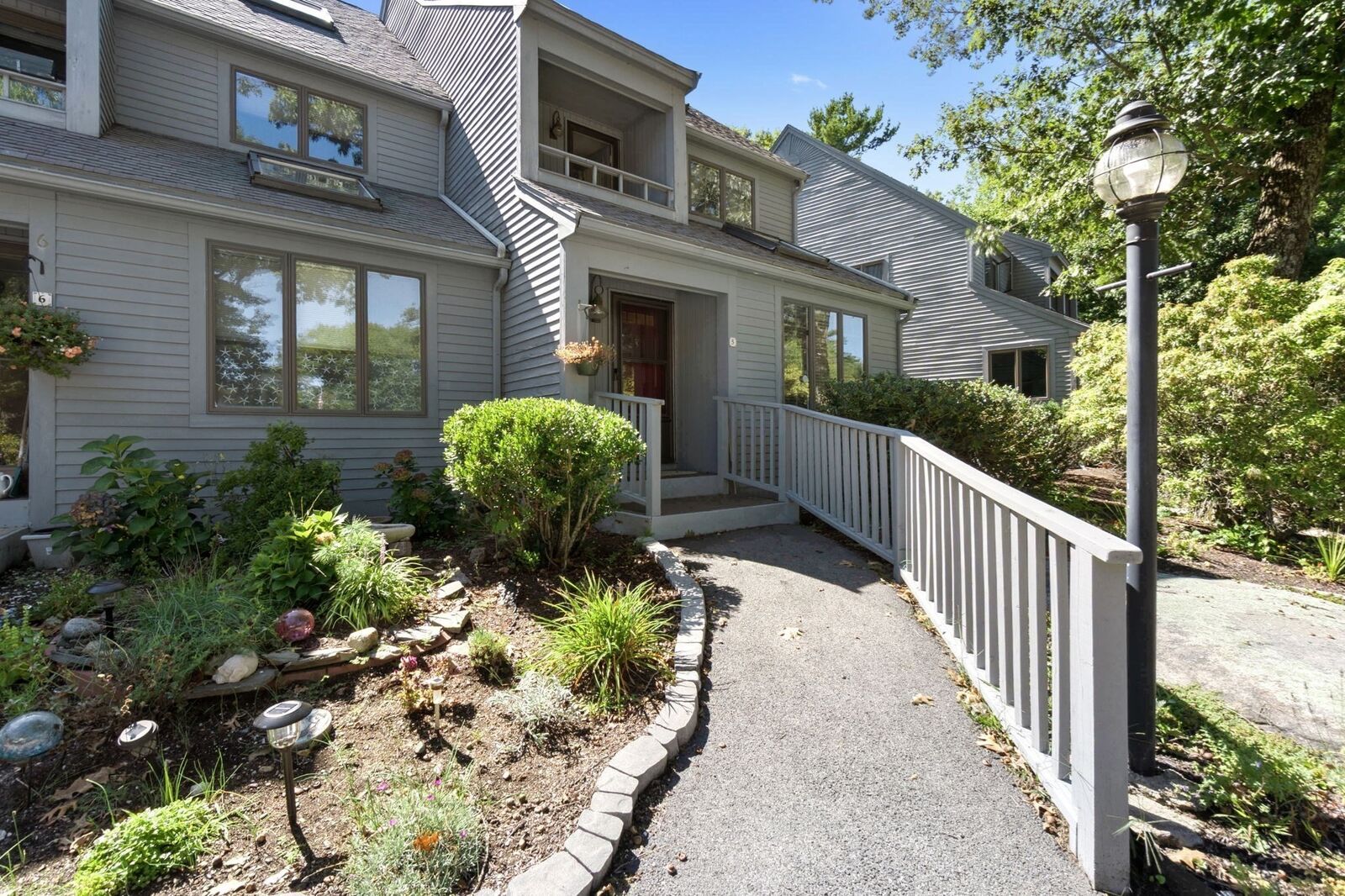 Property Photo:  612 Essex Ave 5  MA 01930 