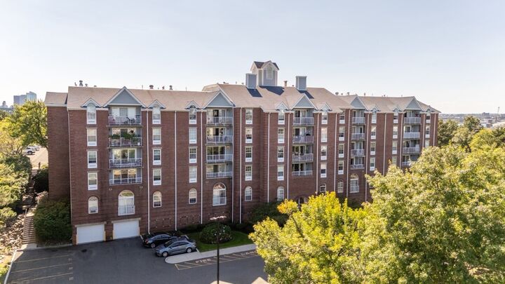 Property Photo:  100 Boatswains Way 308  MA 02150 