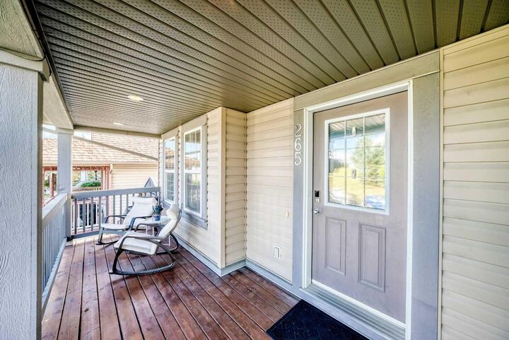 Property Photo:  265 Everglen Rise SW  AB T2Y 5E7 