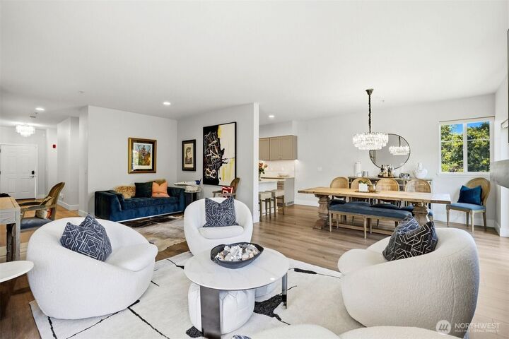 Property Photo:  17432  Bothell Way NE B-307  WA 98011 