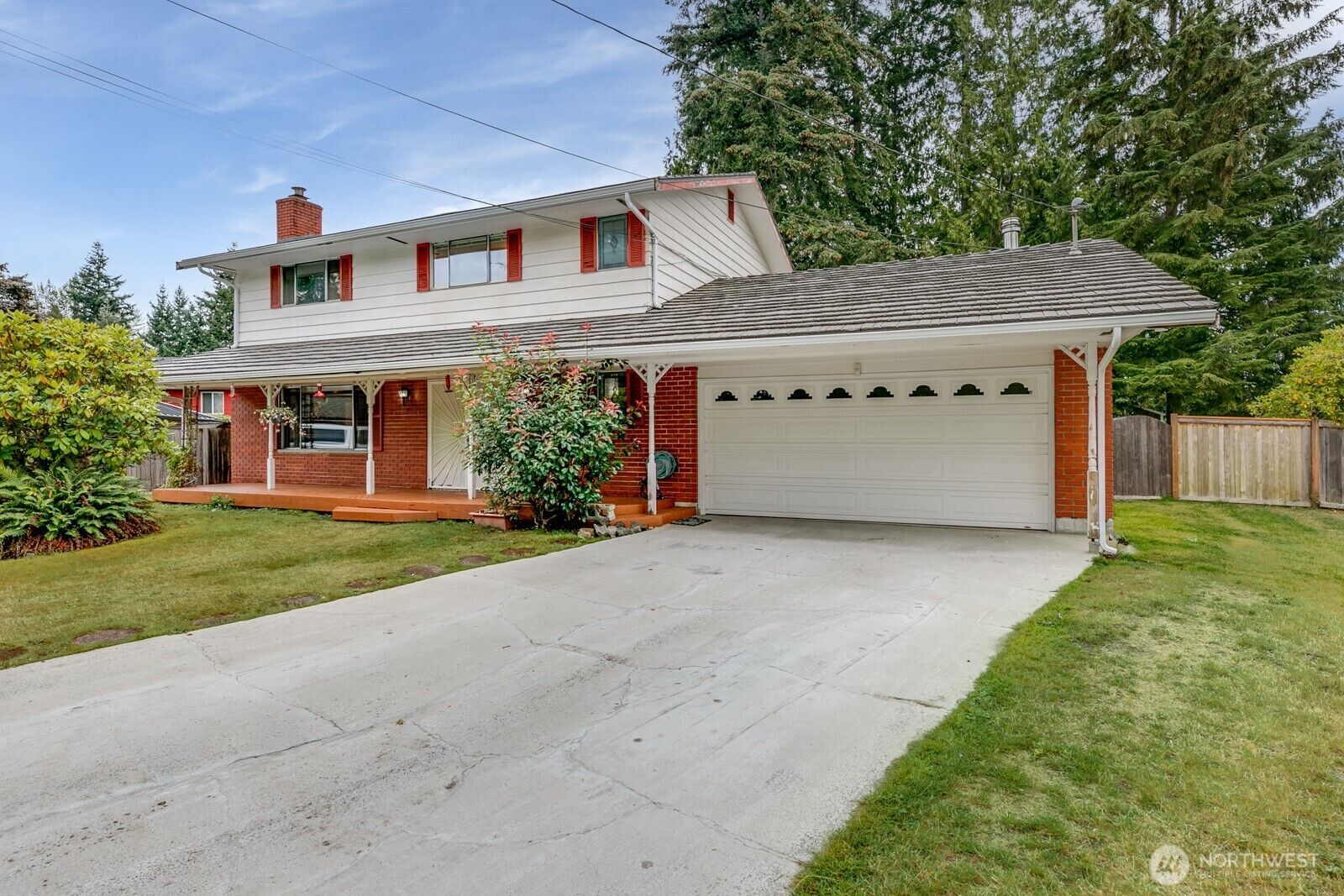 Property Photo: 2322 98th Street SE WA 98208