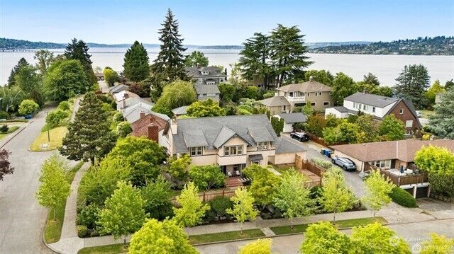 Property Photo:  4606 S Andover Street  WA 98118 