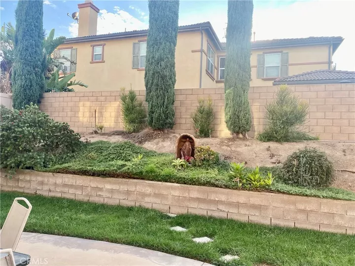 Property Photo:  7585 Shadyside  CA 92880 