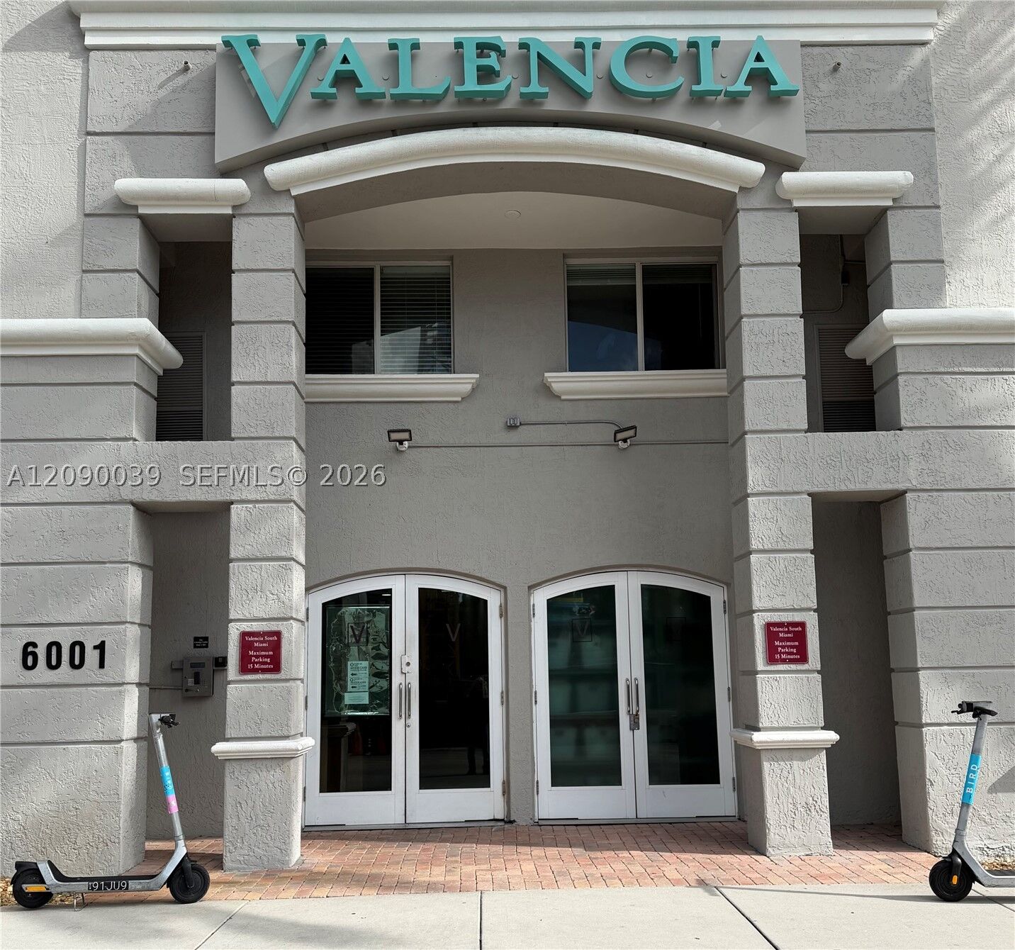 Property Photo: 6001 SW 70th St 443 FL 33143