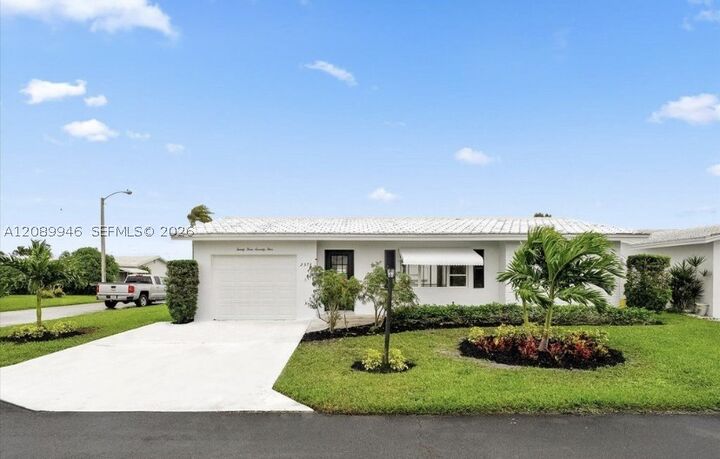 Property Photo: 2374 SW 11th Ave FL 33426