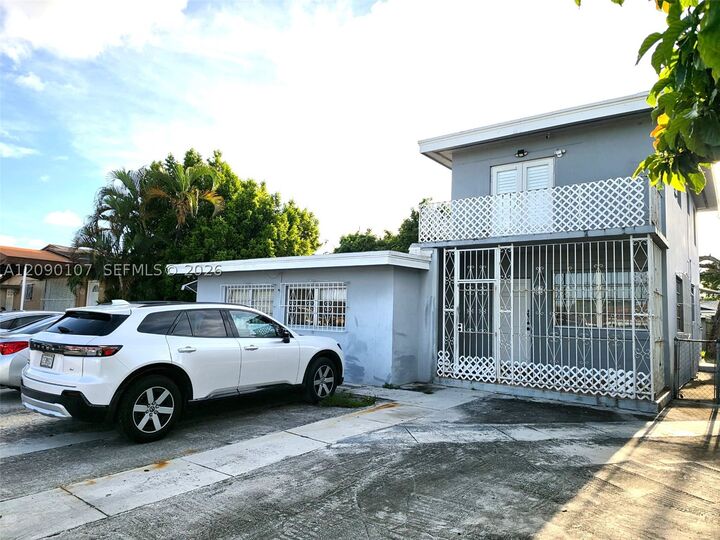 Property Photo:  84 NW 75th Ave 1  FL 33126 