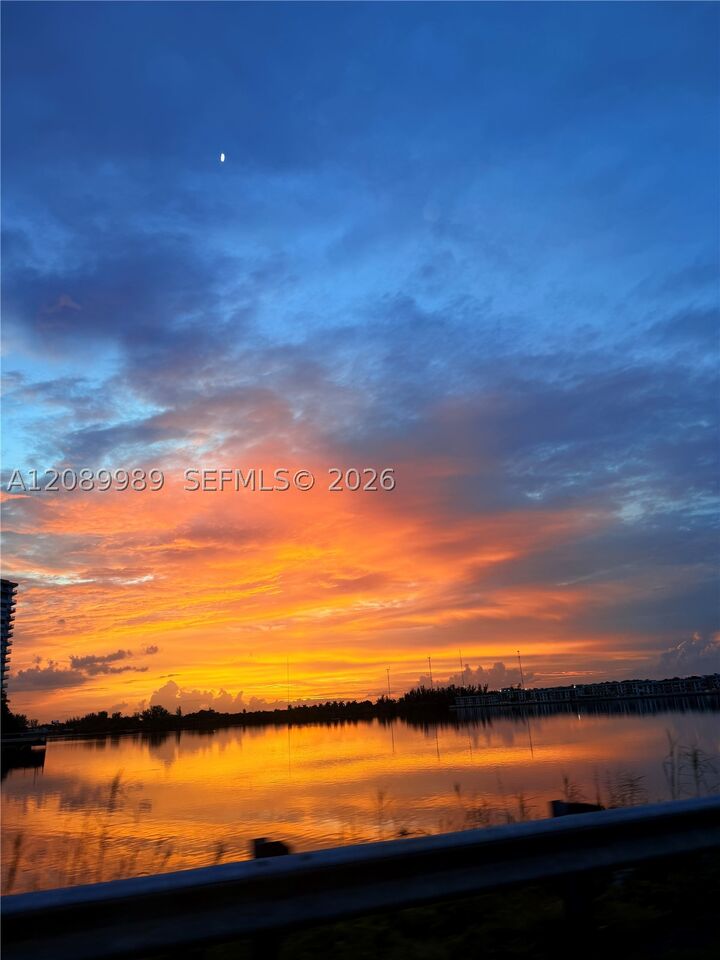 Property Photo: 1301 NE Miami Gardens Dr 605W FL 33179