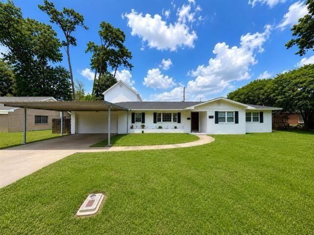 Property Photo: 3440 Evalon TX 77706