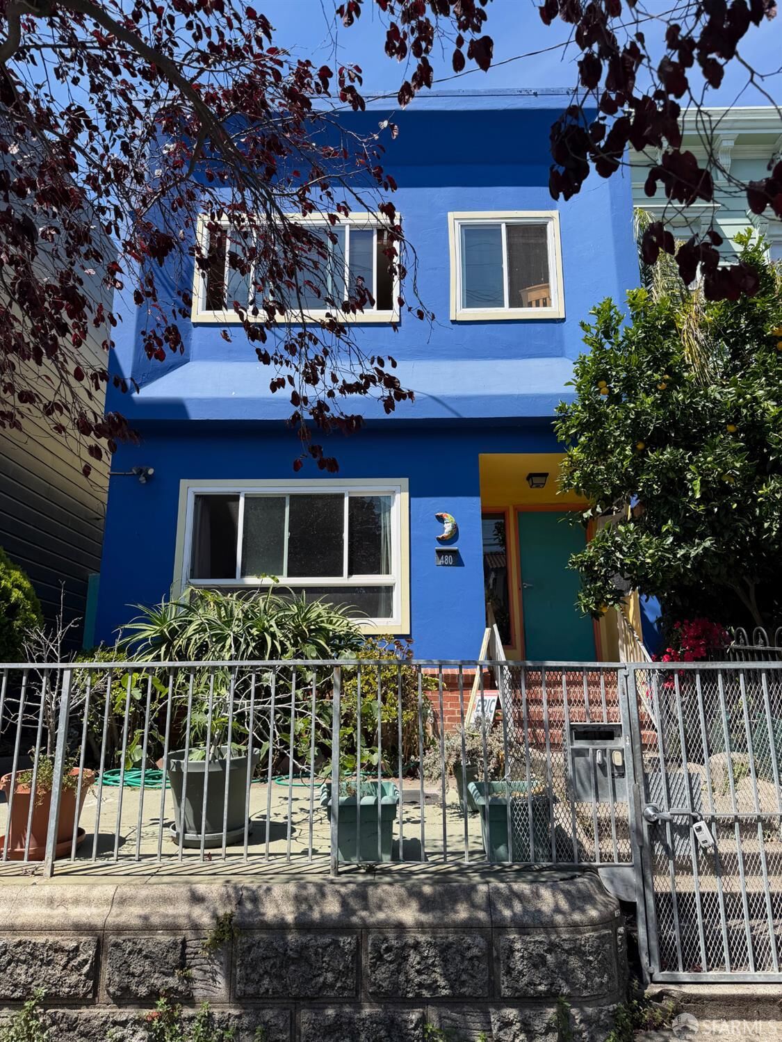 Property Photo:  480 Bartlett Street  CA 94110 